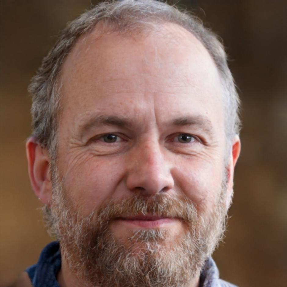 Desmond Finch professional headshot